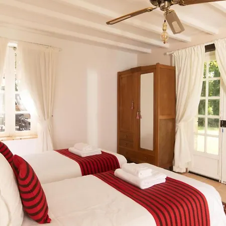 Le Petit Moulin - Feriendomizil Mit Beheiztem Pool By Interhome
