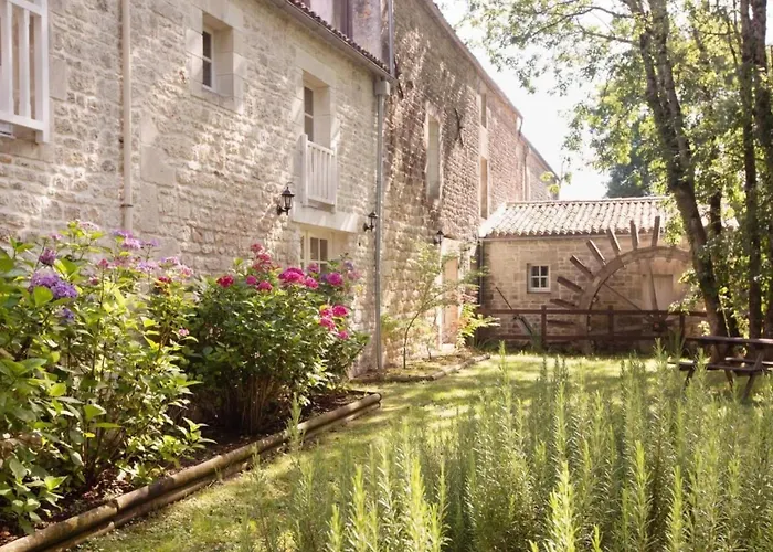 Le Petit Moulin - Feriendomizil Mit Beheiztem Pool By Interhome * Annepont