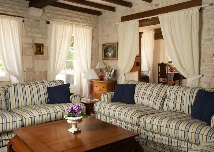 Le Petit Moulin - Feriendomizil Mit Beheiztem Pool By Interhome